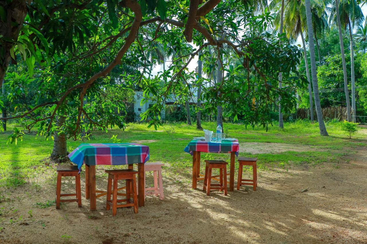 Elena Garden Resort And Restaurant Trincomalee Kültér fotó