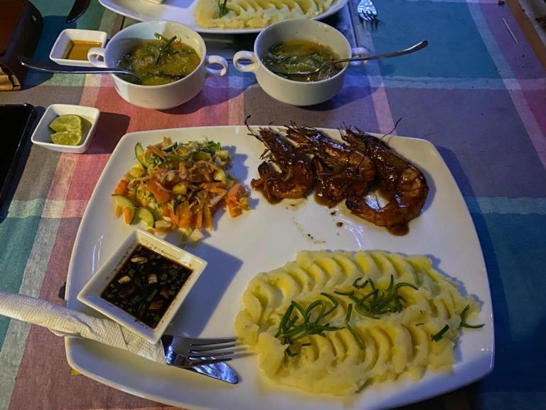 Elena Garden Resort And Restaurant Trincomalee Kültér fotó